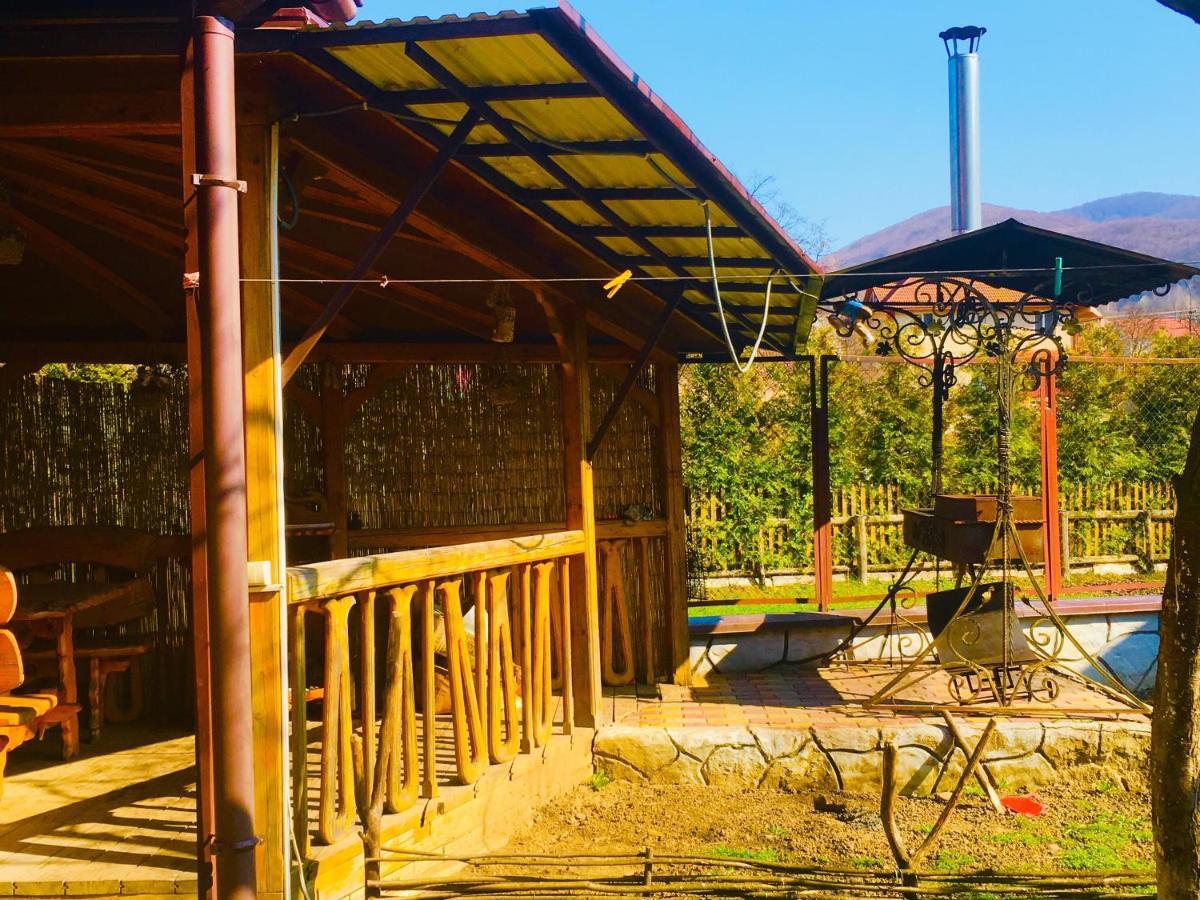 Будинок В Горах Polyana  Εξωτερικό φωτογραφία